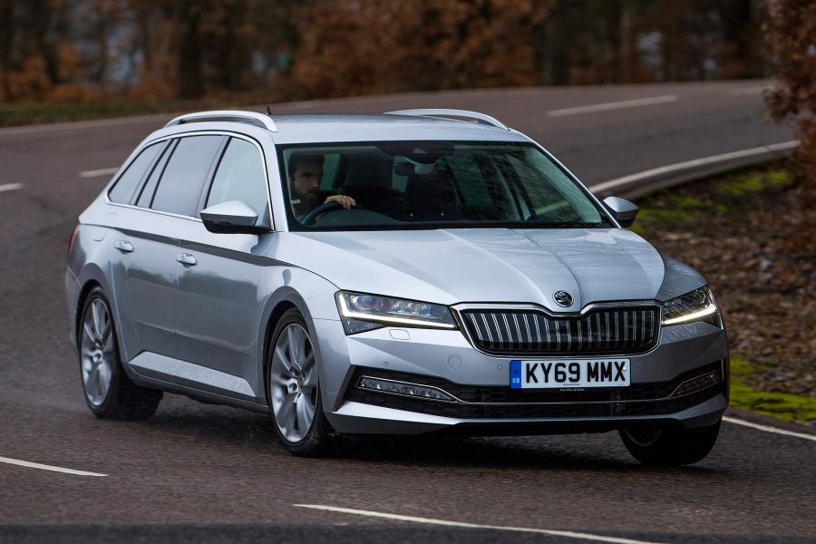  Skoda Superb iV Combi (3V) 2019 года  (UK) (фото 1 из 19)